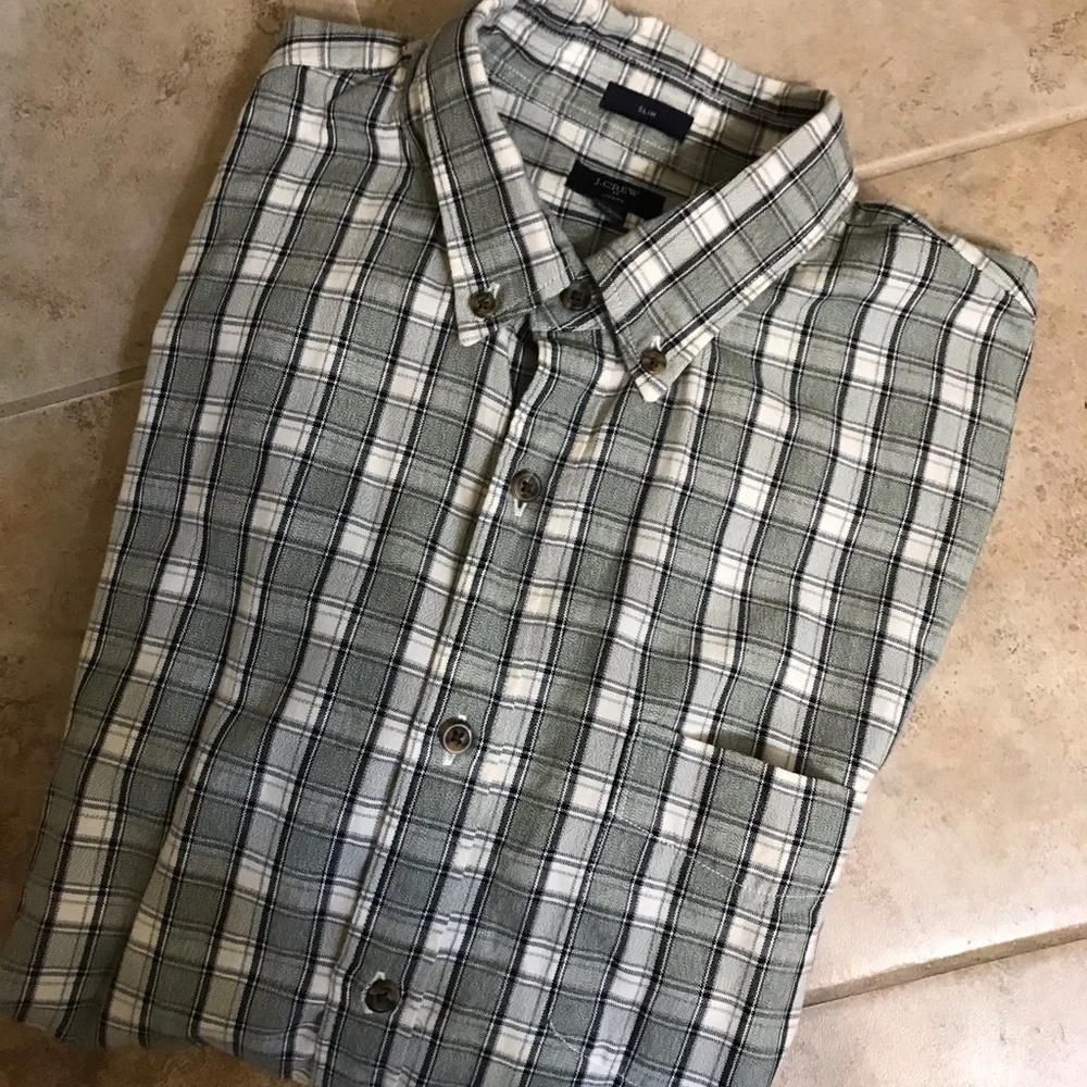 👕J CREW Button Down Shirt